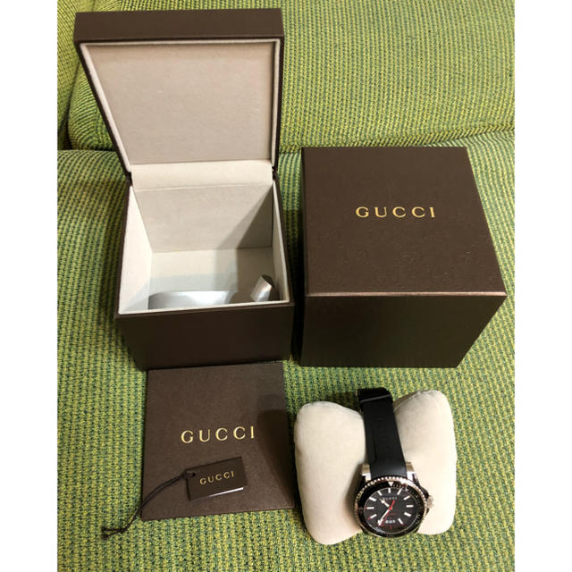 Gucci(グッチ)の新品同様 GUCCI DIVE YA136303 腕時計 メンズ グッチ メンズの時計(腕時計(アナログ))の商品写真