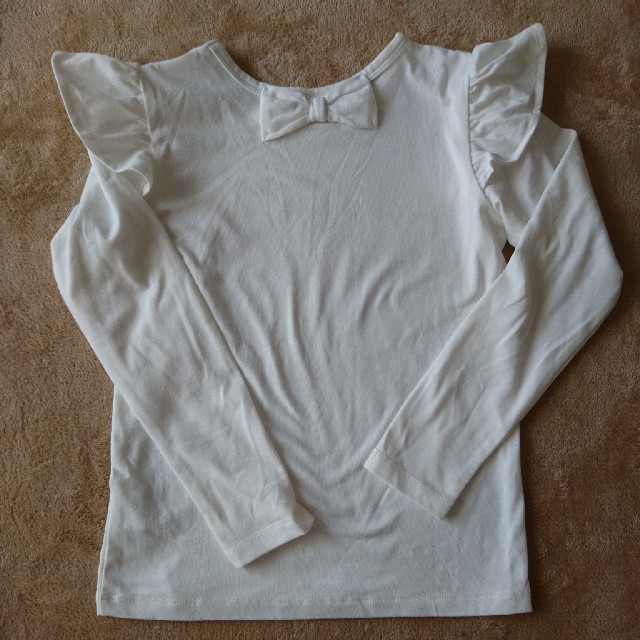 Bee 長袖 130サイズ3枚セット キッズ/ベビー/マタニティのキッズ服女の子用(90cm~)(Tシャツ/カットソー)の商品写真