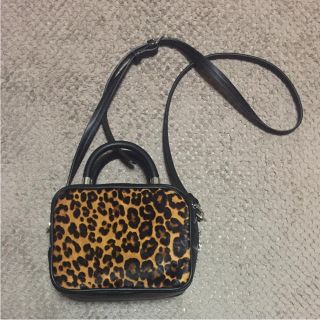 ザラ(ZARA)のZARA レオパードショルダーバッグ(ショルダーバッグ)