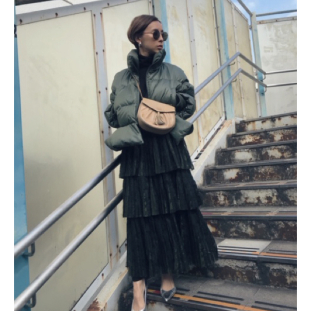 Ameri VINTAGE(アメリヴィンテージ)のお値下げ♡PLEATS TIERED SKIRT レディースのスカート(ロングスカート)の商品写真