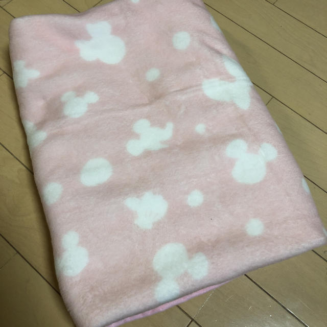 毛布 ミッキー キッズ/ベビー/マタニティの寝具/家具(毛布)の商品写真