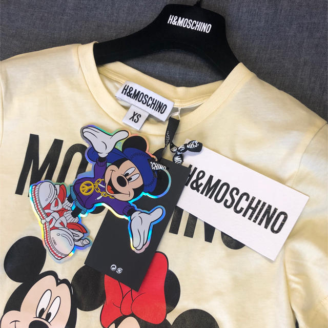 H&M(エイチアンドエム)のA♡'s shop様 専用 H&M モスキーノ  レディースのトップス(Tシャツ(半袖/袖なし))の商品写真