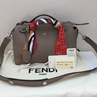 フェンディ(FENDI)の♡tekarin様専用ページ♡FENDI バイザウェイ グレージュ ラッピー (ショルダーバッグ)