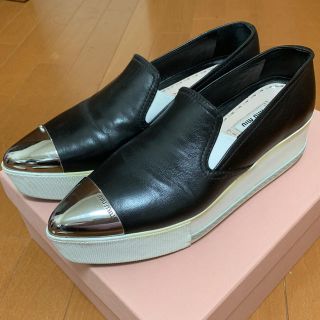 ミュウミュウ(miumiu)のmiumiuスリッポン★37(スリッポン/モカシン)