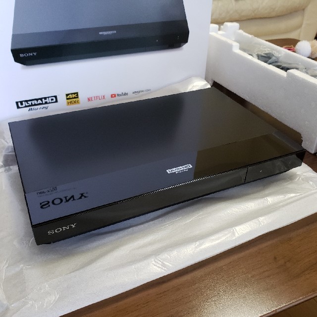 SONY(ソニー)のSONY UBP-X700 Ultra HD Blu-rayプレーヤー 中古美品 スマホ/家電/カメラのテレビ/映像機器(ブルーレイプレイヤー)の商品写真