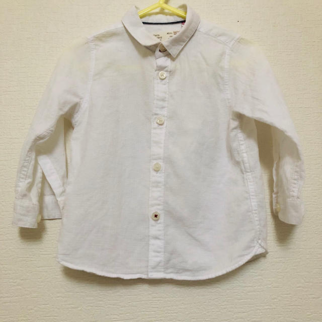 ZARA KIDS(ザラキッズ)のZARA Baby boy 白シャツ  キッズ/ベビー/マタニティのベビー服(~85cm)(シャツ/カットソー)の商品写真