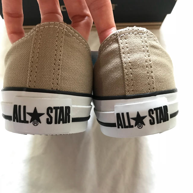 CONVERSE(コンバース)のコンバース オールスター ベージュ ローカット 24.5 ヴィンテージカーキ レディースの靴/シューズ(スニーカー)の商品写真