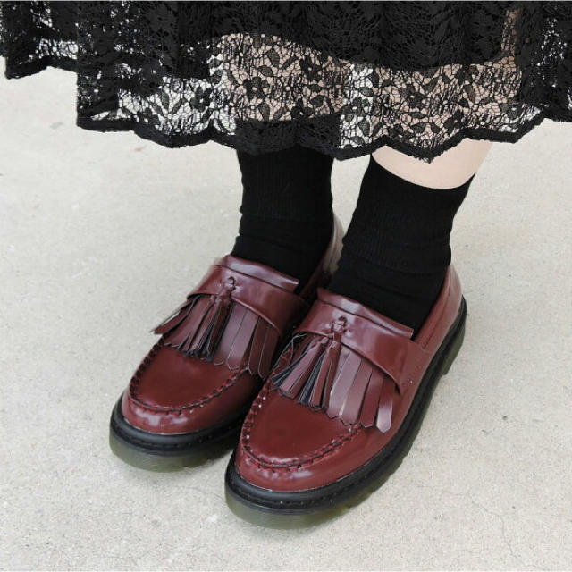 【Chobi様専用】minia ボリュームソールフリンジローファー レディースの靴/シューズ(ローファー/革靴)の商品写真