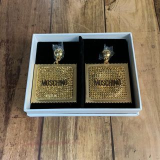 ゴールドメッキクリップイヤリング　モスキーノ　MOSCHINO　Ｈ＆Ｍ