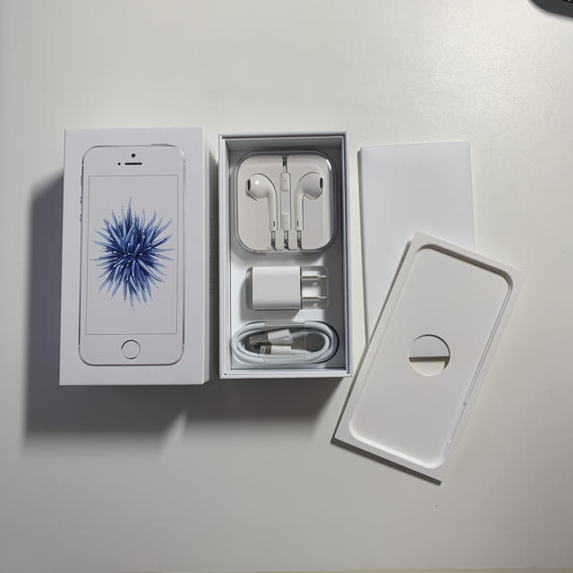 iPhone - Apple iPhone SE 16GB SIMフリー ホワイトの通販 by ぶらすとびーと's shop｜アイフォーンならラクマ 格安国産