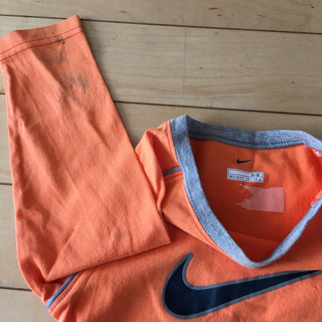 NIKE(ナイキ)の最終値下げ！！NIKE ⭐︎ ロンT   90 キッズ/ベビー/マタニティのキッズ服男の子用(90cm~)(Tシャツ/カットソー)の商品写真