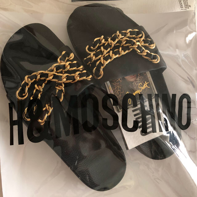 MOSCHINO(モスキーノ)の新品未使用未開封 H&M モスキーノ MOSCHINO コラボ チェーンサンダル レディースの靴/シューズ(サンダル)の商品写真