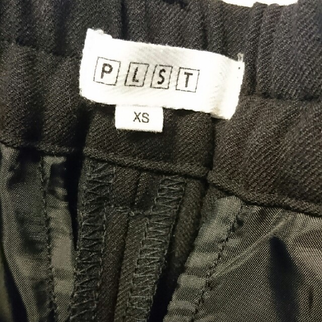 PLST(プラステ)の[PLST］ストレッチパンツ黒 XS  レディースのパンツ(カジュアルパンツ)の商品写真