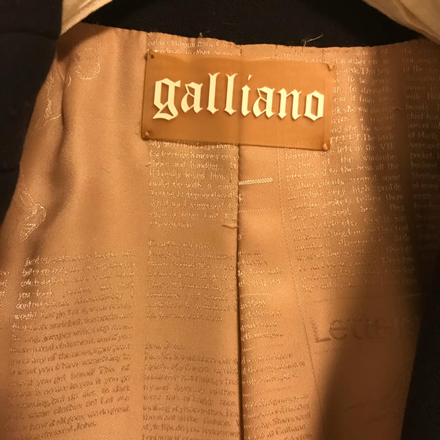 GALLIANO(ガリアーノ)のチェスターコート レディースのジャケット/アウター(チェスターコート)の商品写真