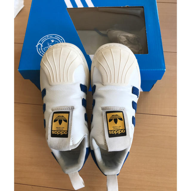 adidas(アディダス)の専用ページ！アディダス スタンスミス オリジナルス キッズ 17.5  17 キッズ/ベビー/マタニティのキッズ靴/シューズ(15cm~)(スニーカー)の商品写真