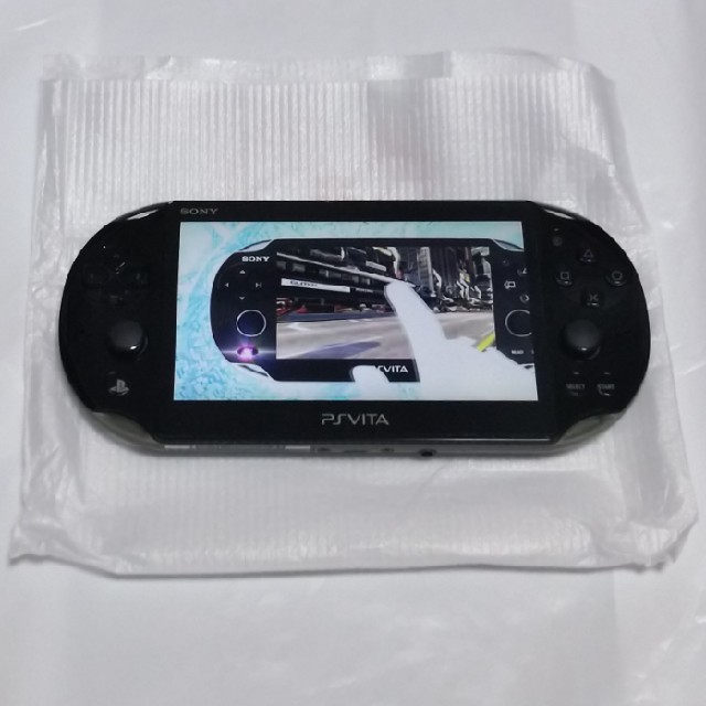 PS Vita ソフト二枚セット 32GBメモリ付き