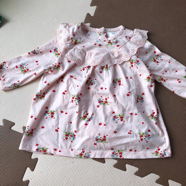 babyGAP(ベビーギャップ)の花柄ワンピース キッズ/ベビー/マタニティのベビー服(~85cm)(ワンピース)の商品写真