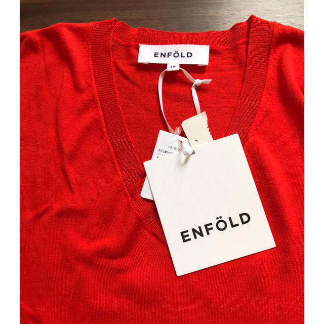 ENFOLD(エンフォルド)のENFOLD  トップス 38 新品タグ付き レディースのトップス(ニット/セーター)の商品写真