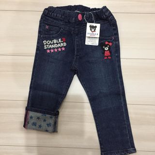 ダブルビー(DOUBLE.B)のクーポンでさらにお得★ダブルB B子 刺繍ストレッチデニム 90cm 新品(パンツ/スパッツ)