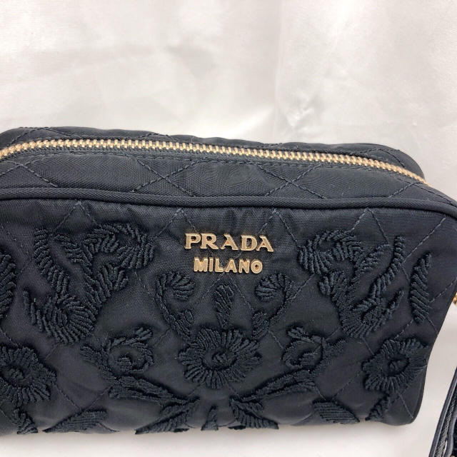 PRADA - 【新品未使用品】プラダ 刺繍 ナイロン クラッチ ポーチの通販