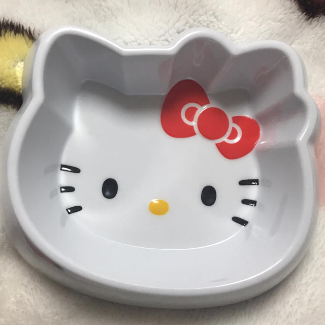 ハローキティ(ハローキティ)の＊新品＊餌入れ☆犬猫に その他のペット用品(ペットフード)の商品写真