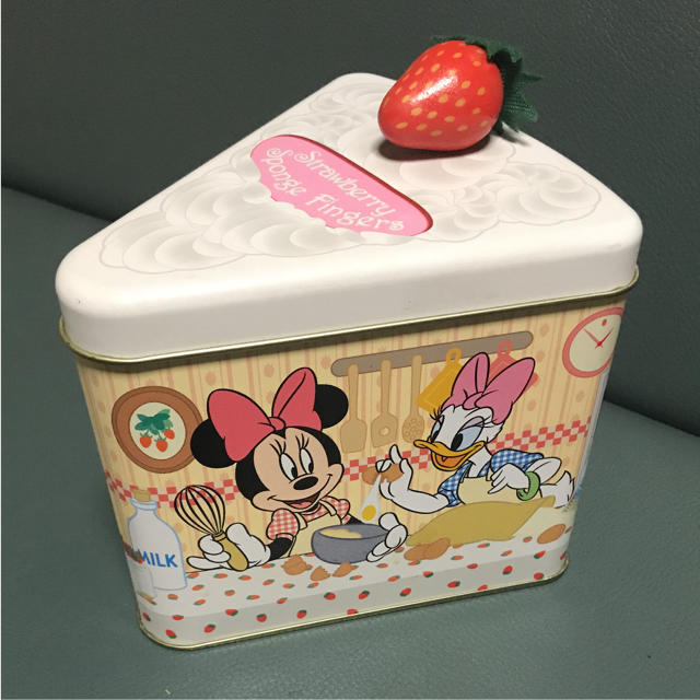 Disney ディズニーランド お菓子 缶 ケーキ の通販 By ぴよよ S Shop ディズニーならラクマ
