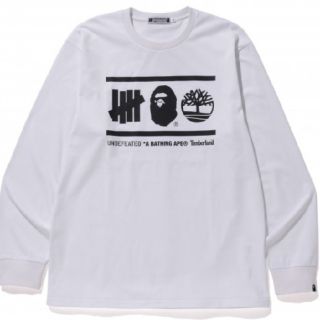 アンディフィーテッド(UNDEFEATED)のUNDEFEATED×BAPE×TIMBERLAND L/S TEE 白(Tシャツ/カットソー(七分/長袖))