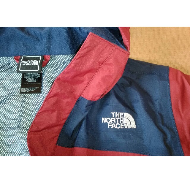 THE NORTH FACE(ザノースフェイス)のキッズサイズ⭐ナイロンジャケット キッズ/ベビー/マタニティのキッズ服男の子用(90cm~)(ジャケット/上着)の商品写真