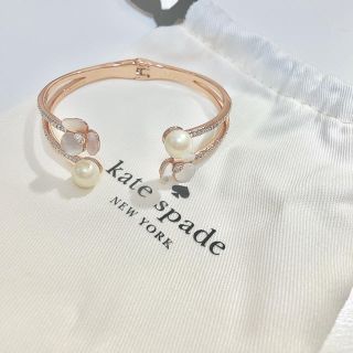 ケイトスペードニューヨーク(kate spade new york)の【ケイトスペード】 パンジー・パール・ダブルバングル(ブレスレット/バングル)