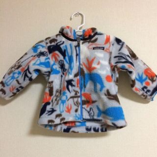 パタゴニア(patagonia)のPatagonia シンチラ フリース パーカー 美品 6-12M(ジャケット/コート)