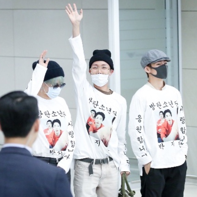 Bts着用 ジミン テヒョン ジョングク ロンt パーカーの通販 By Bts Shop ラクマ