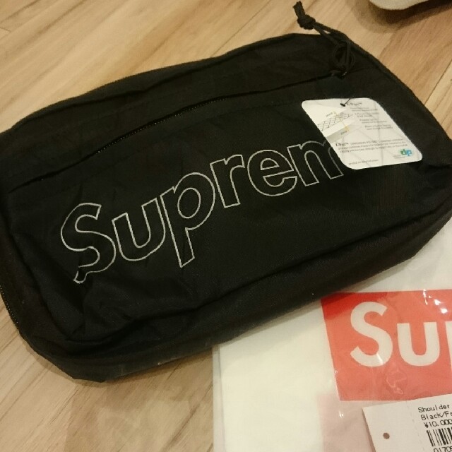 Supreme(シュプリーム)のSUPREME 18aw shoulder bag メンズのバッグ(ショルダーバッグ)の商品写真