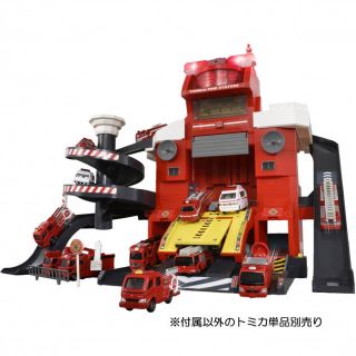 タカラトミー(Takara Tomy)のトミカタウン　無線でピピッと出動指令！変形ファイヤーステーション(ミニカー)