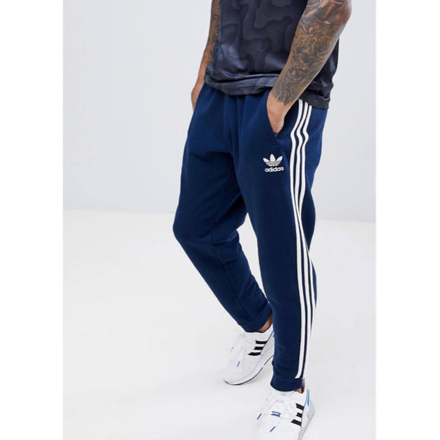 新品タグつき　adidasoriginal　トレーナー　M　L　XL