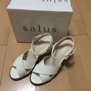 サルース(salus)のサンダル(サンダル)