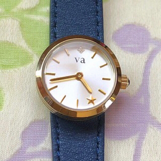 Vendome Aoyama(ヴァンドームアオヤマ)のLILY  様　😊　ヴァンドーム青山  ㊷   腕時計 ・稼動品 レディースのファッション小物(腕時計)の商品写真