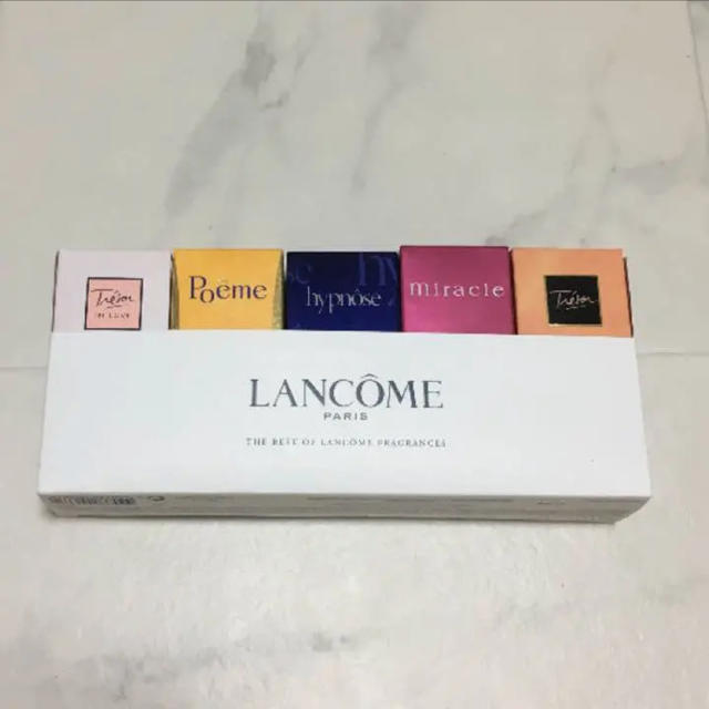 LANCOME(ランコム)のままこま様専用 新品 LANCOM ランコム ミニ フレグランス セット  コスメ/美容の香水(香水(女性用))の商品写真