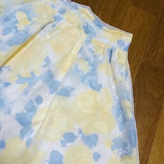 レトロガール(RETRO GIRL)の美品♡RETROGIRL花柄スカート♡(ひざ丈スカート)