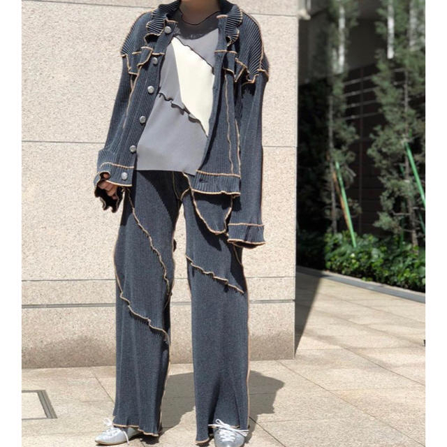 BEAUTY&YOUTH UNITED ARROWS(ビューティアンドユースユナイテッドアローズ)の[ kotohayokozawa ] pleats pants レディースのパンツ(カジュアルパンツ)の商品写真