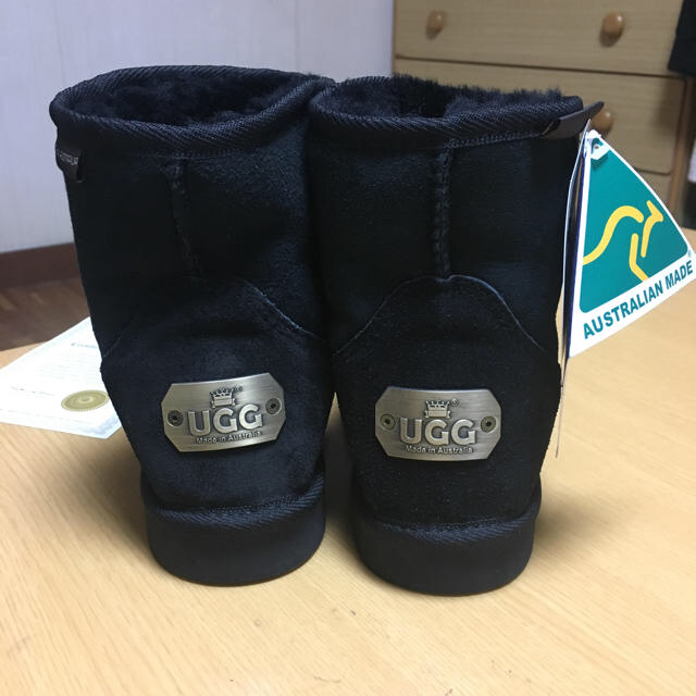 UGGショートブーツ