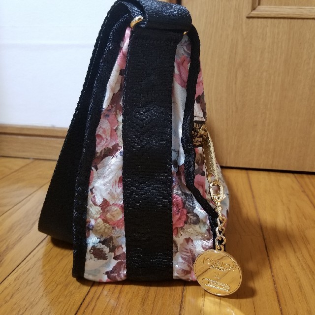 LeSportsac(レスポートサック)のレスポートサック/ジョイリッチ　ショルダーバッグ　美品 レディースのバッグ(ショルダーバッグ)の商品写真