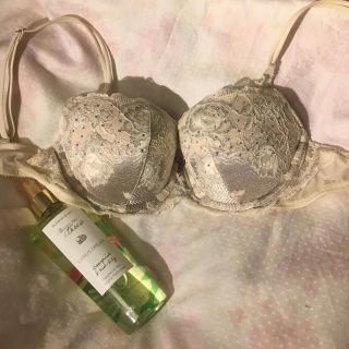 ヴィクトリアズシークレット(Victoria's Secret)のヴィクトリアズ シークレット ブラジャー 32C(ブラ)