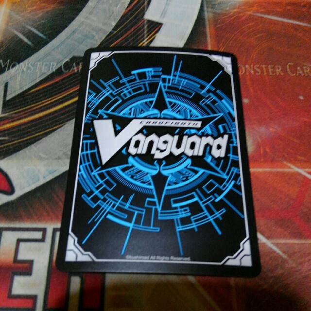カードファイト!! ヴァンガード(カードファイトヴァンガード)の百以上出品、虚ろの双刃 バイナリスター、VG  エンタメ/ホビーのトレーディングカード(シングルカード)の商品写真