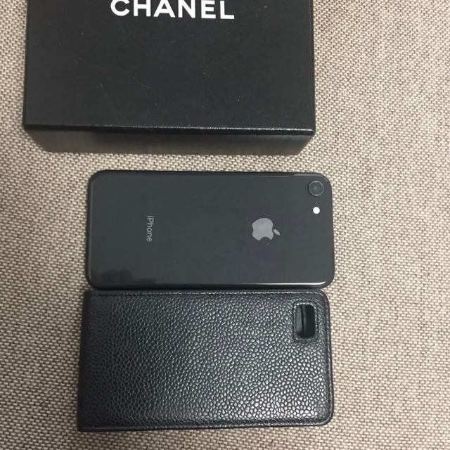 CHANEL(シャネル)の✩airiさま専用✩ スマホ/家電/カメラのスマホアクセサリー(iPhoneケース)の商品写真