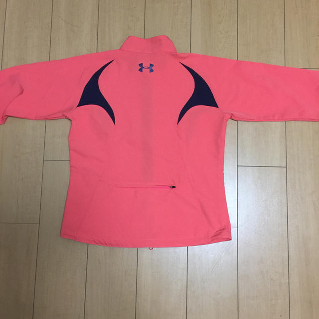 UNDER ARMOUR(アンダーアーマー)のUA サーモンピンク ジャケット レディースのジャケット/アウター(その他)の商品写真