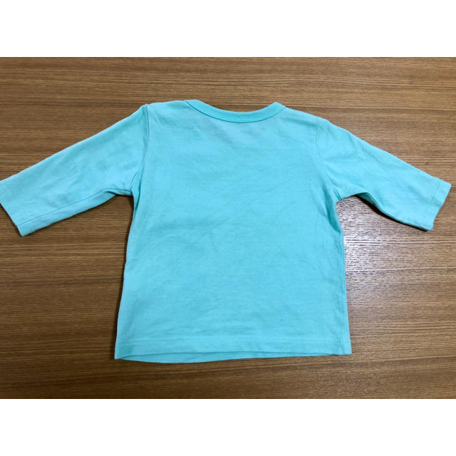 ベルメゾン(ベルメゾン)のキリンさん 長袖Tシャツ サイズ70 キッズ/ベビー/マタニティのベビー服(~85cm)(シャツ/カットソー)の商品写真