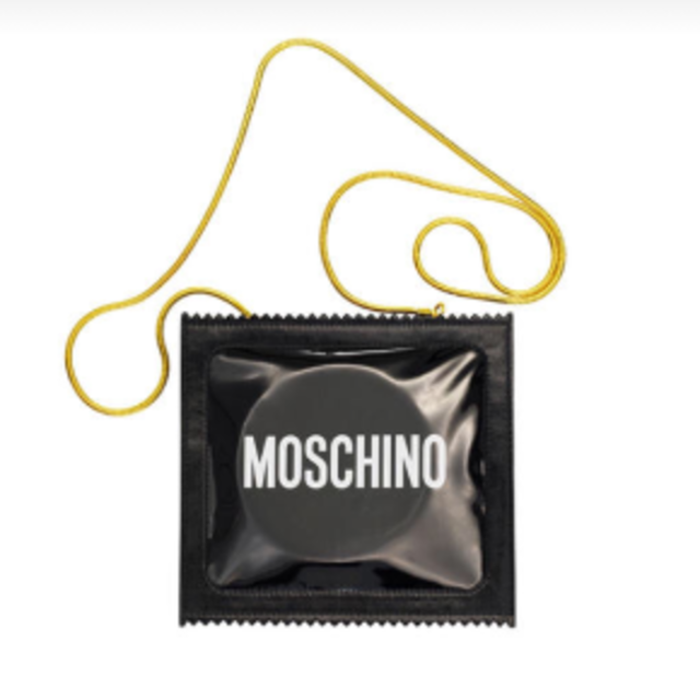 MOSCHINO(モスキーノ)のh&m moschino ショルダーバッグ レディースのバッグ(ショルダーバッグ)の商品写真