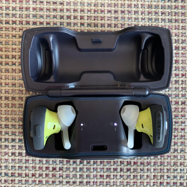 BOSE(ボーズ)の専用はっし＠プロフ様BOSE SOUNDSPORT WIRELESS  スマホ/家電/カメラのオーディオ機器(ヘッドフォン/イヤフォン)の商品写真