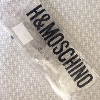 モスキーノ(MOSCHINO)のモスキーノ H&M PVC ビニール クラッチバッグ バッグインバッグ(クラッチバッグ)