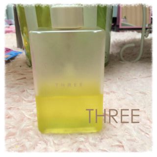 スリー(THREE)のTHREE クレンジングオイル(その他)